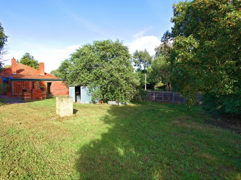 15 Alma Avenue, Ferntree Gully VIC 3156