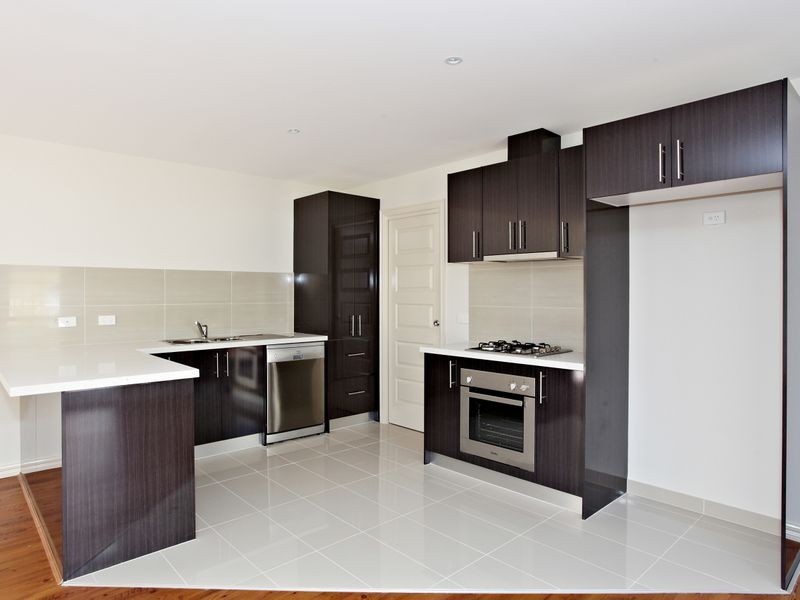 2/19 Dobson Street, Ferntree Gully VIC 3156