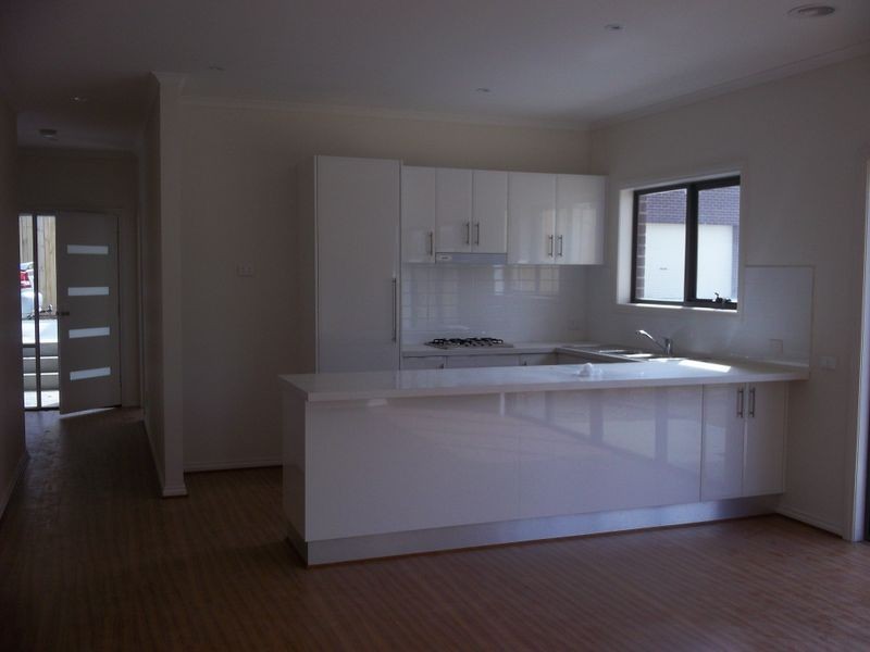 8/40 Kathryn Road, Knoxfield VIC 3180