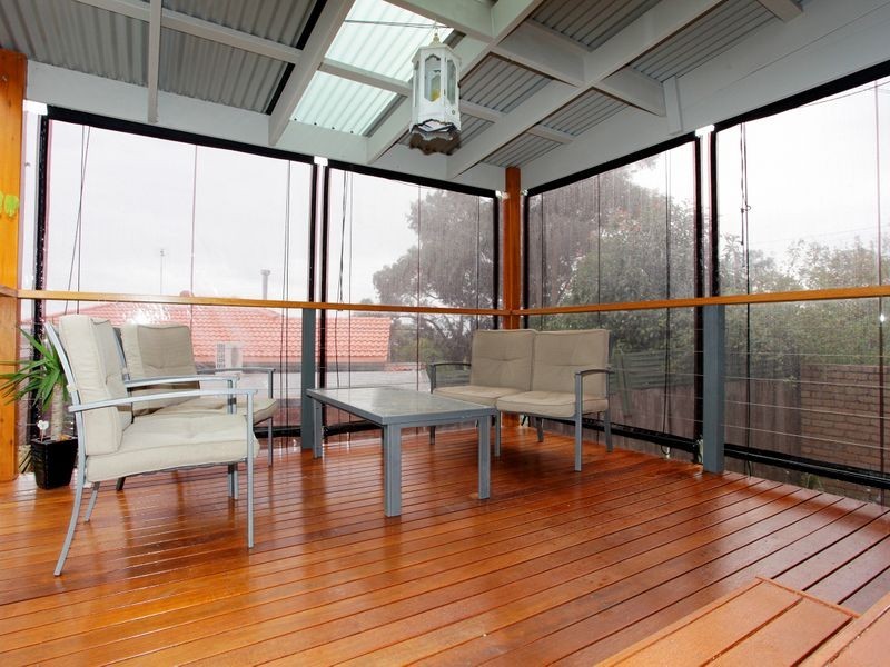 1/10 Clematis Avenue, Ferntree Gully VIC 3156