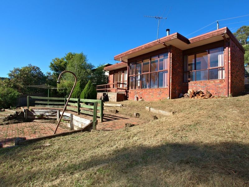 32 Blackwood Park Road, Ferntree Gully VIC 3156