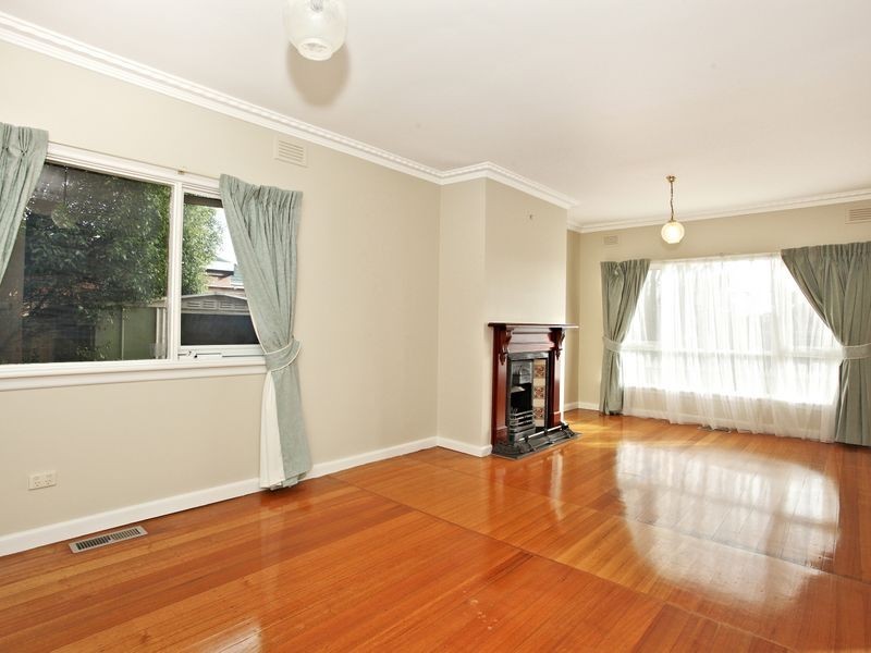 19 Quentin Street, Forest Hill VIC 3131