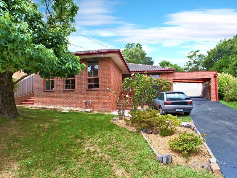 90 Daffodil Road, Boronia VIC 3155