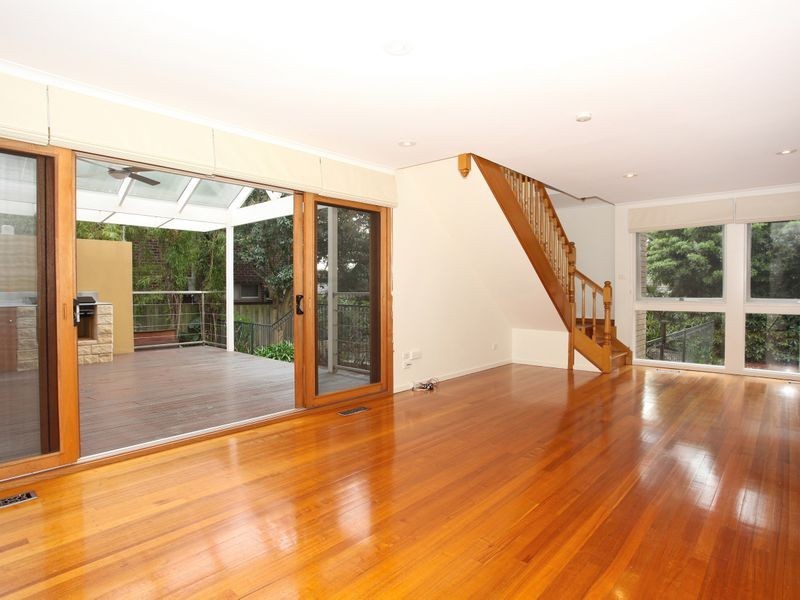 11 Bunker Crescent, Glen Waverley VIC 3150