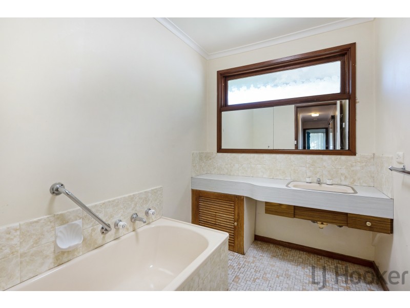 10 Cedar Crescent, Boronia VIC 3155