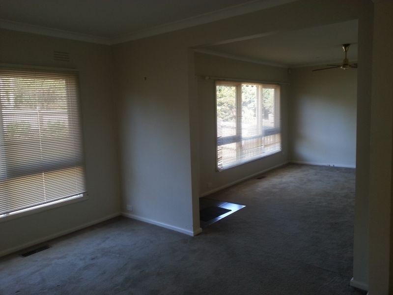 10 Valerie Street, Boronia VIC 3155