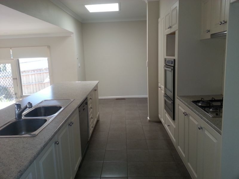 10 Valerie Street, Boronia VIC 3155