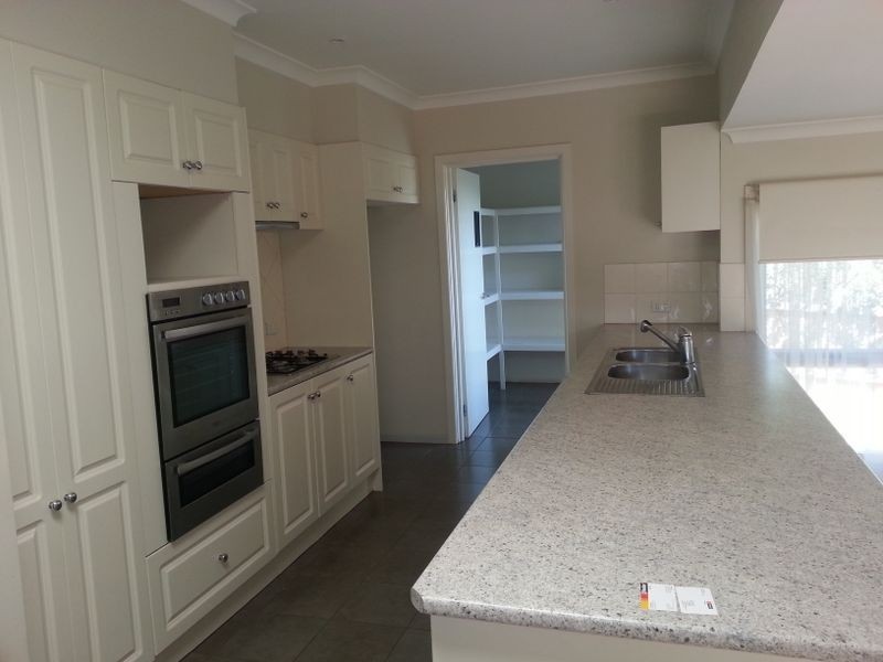 10 Valerie Street, Boronia VIC 3155