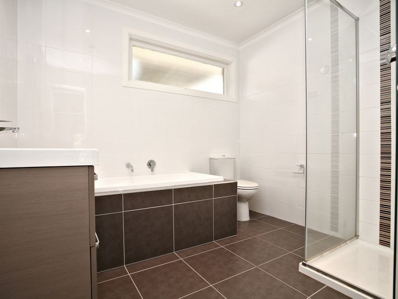 2/41 Orange Grove, Bayswater VIC 3153