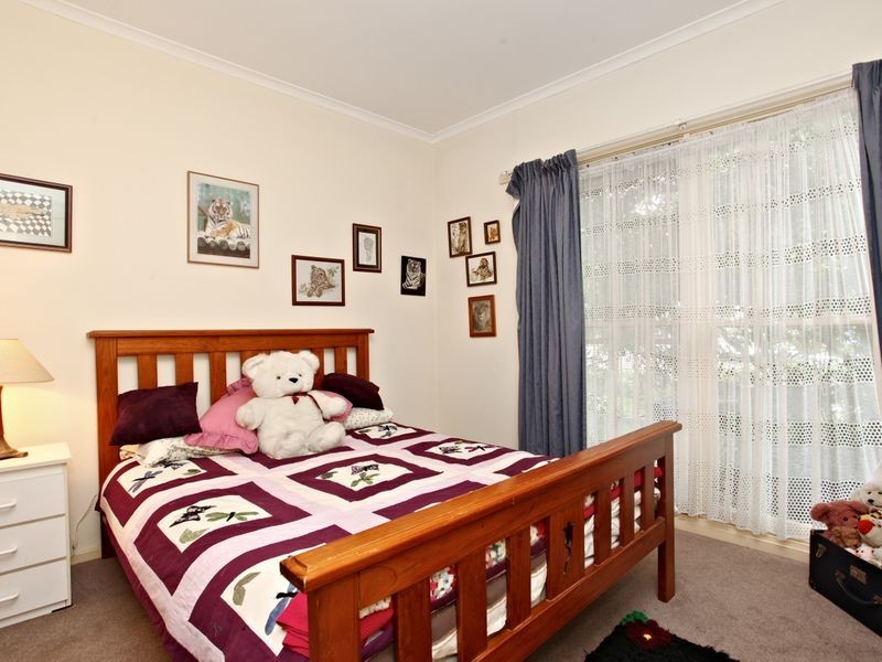 12 Wilson Street, Ferntree Gully VIC 3156