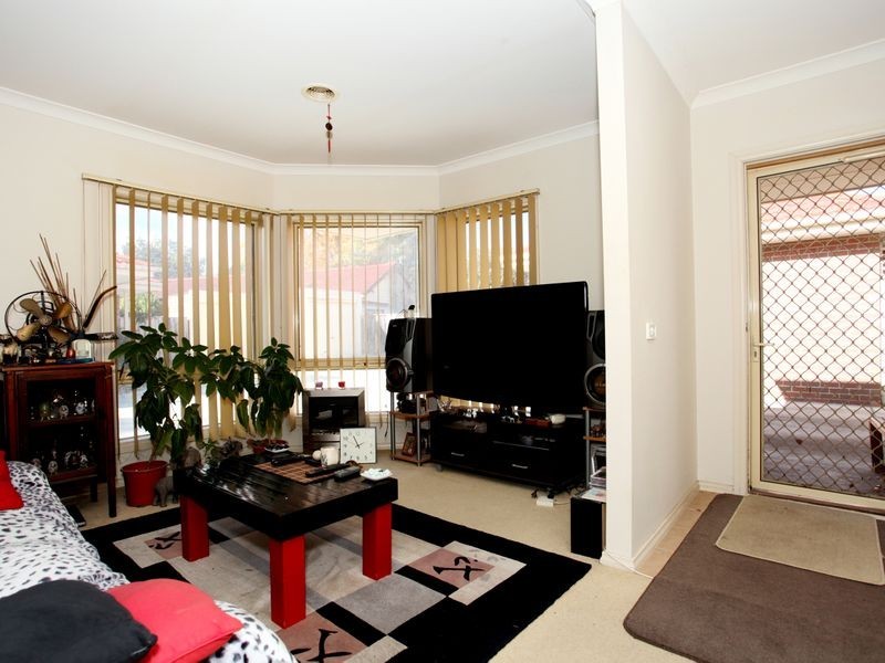 2/75 Elsie Street, Boronia VIC 3155