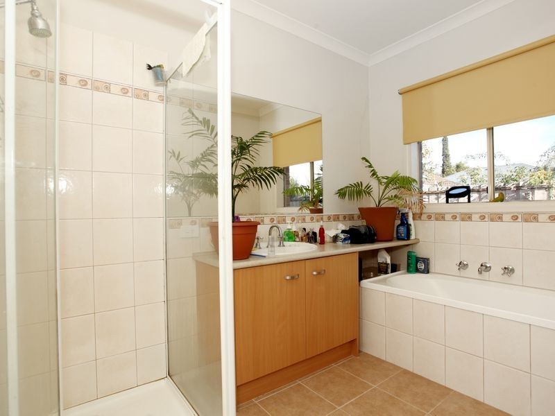 2/75 Elsie Street, Boronia VIC 3155