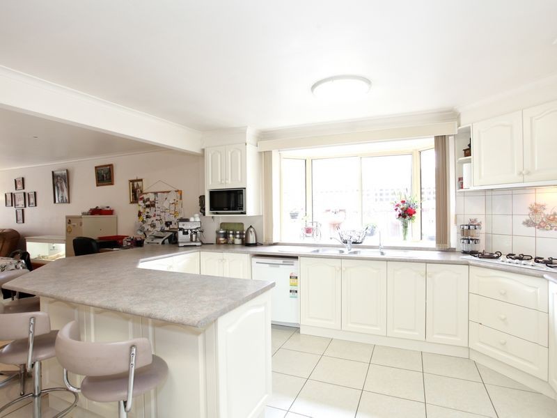 108 Allambanan Drive, Bayswater North VIC 3153