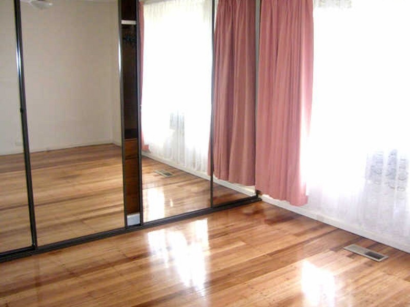 13 Flinders Crescent, Boronia VIC 3155