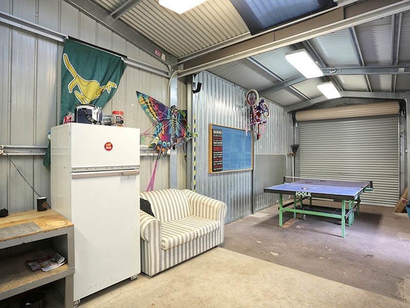 446 Dorset Road (on secluded service road), Boronia VIC 3155