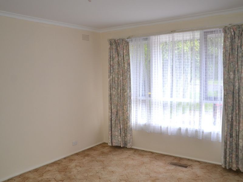 1/3 Dalpura Drive, Bayswater VIC 3153