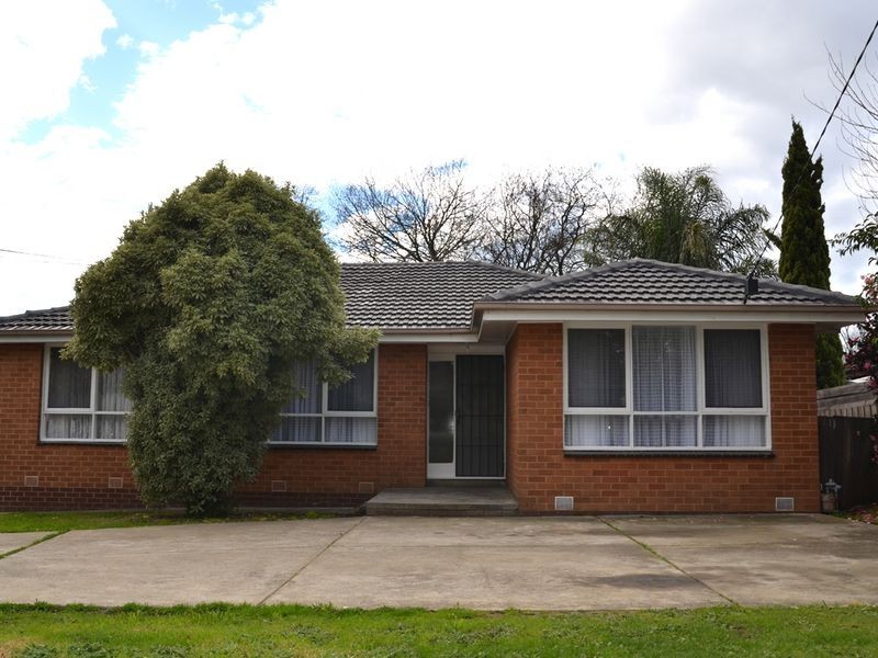 1/3 Dalpura Drive, Bayswater VIC 3153