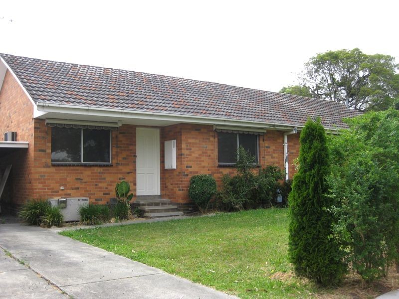 2/19 Railway Parade, Bayswater VIC 3153