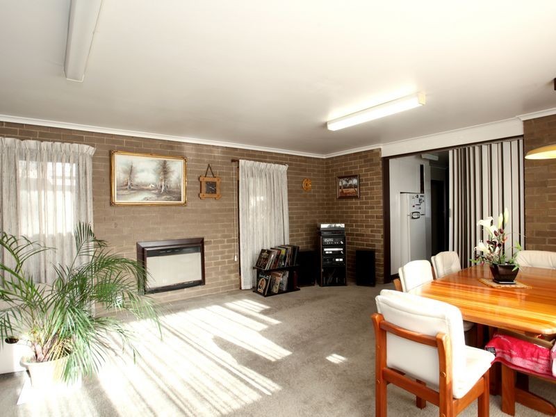 10 Verbena Avenue, The Basin VIC 3154