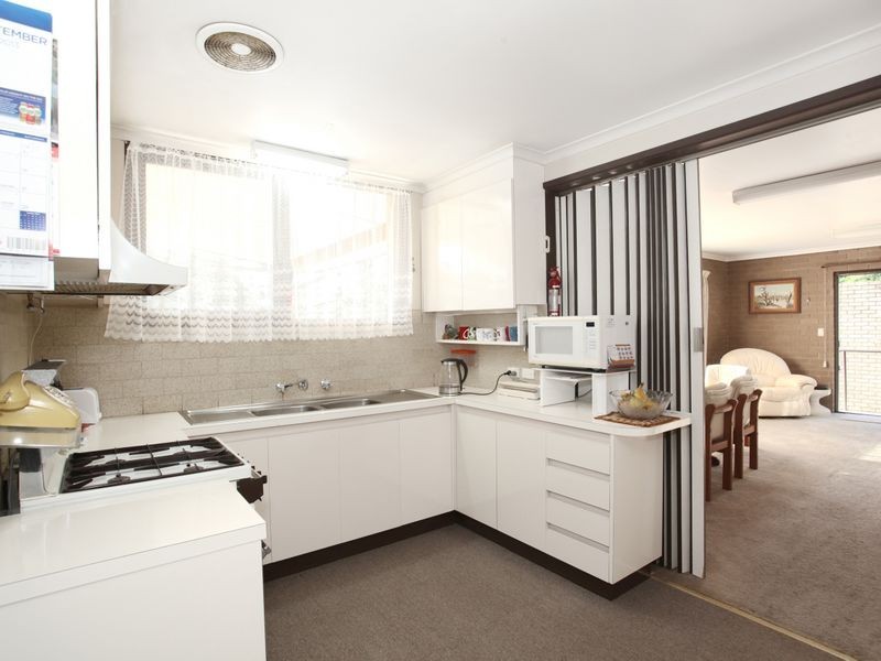 10 Verbena Avenue, The Basin VIC 3154