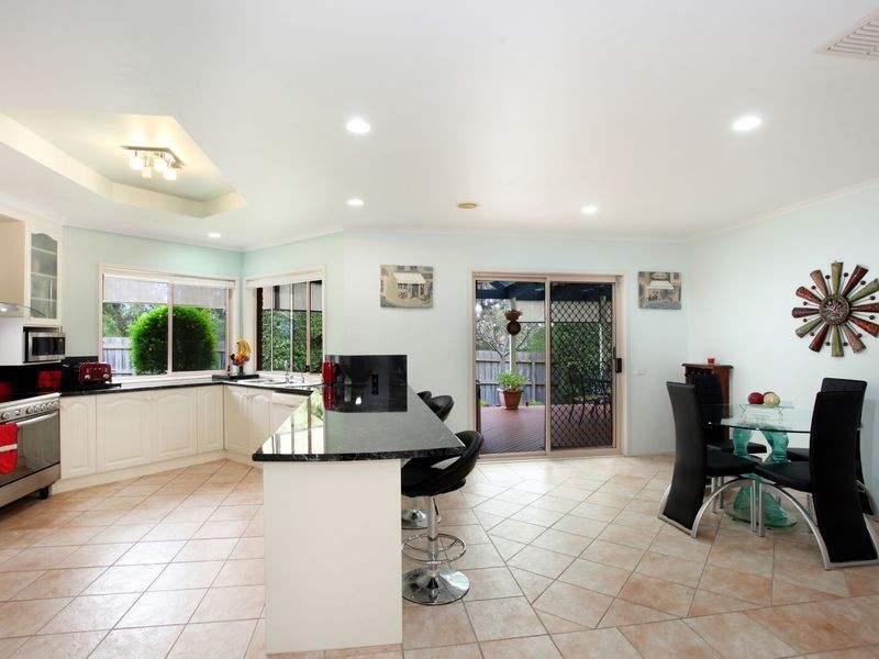 18 Teofilo Drive, Lysterfield VIC 3156