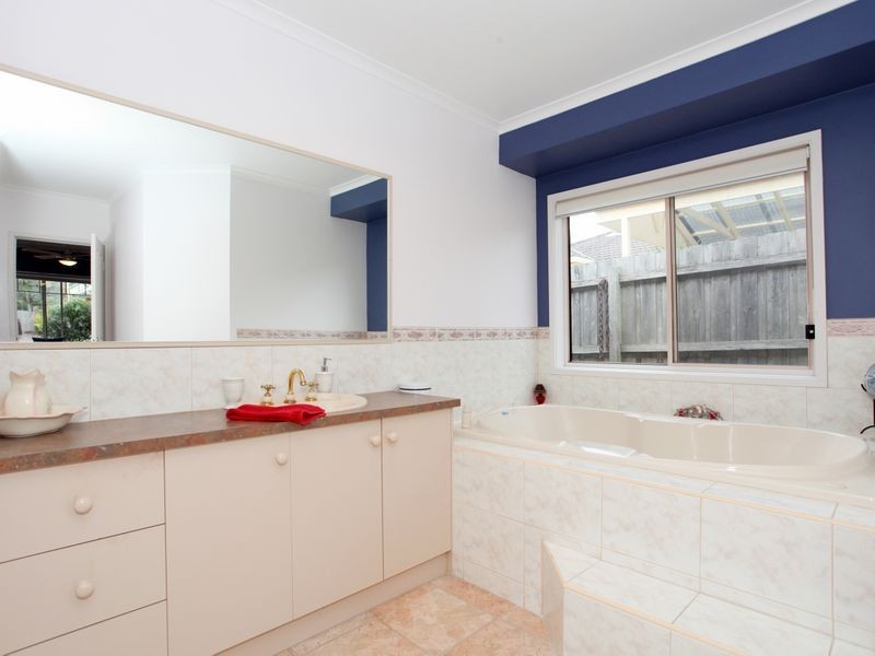 18 Teofilo Drive, Lysterfield VIC 3156