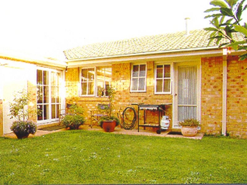 23 Blossom Grove, Knoxfield VIC 3180