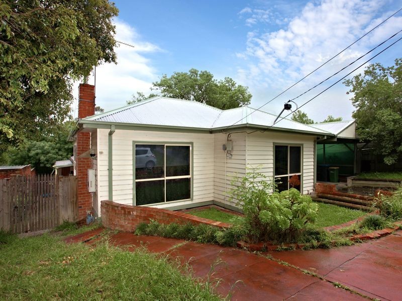6 Barton Avenue, Ferntree Gully VIC 3156