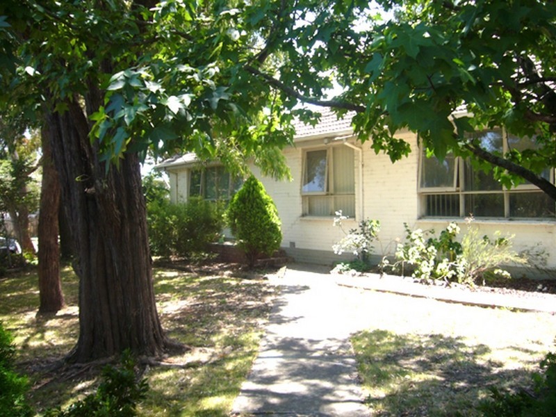 5 Falconer Road, Boronia VIC 3155