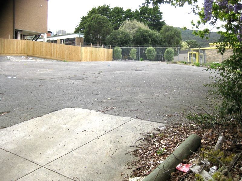 8-10 Selman Avenue, Ferntree Gully VIC 3156