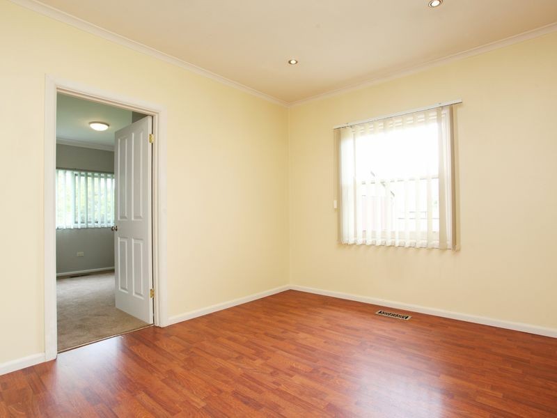 6 Mitre Crescent, Bayswater VIC 3153