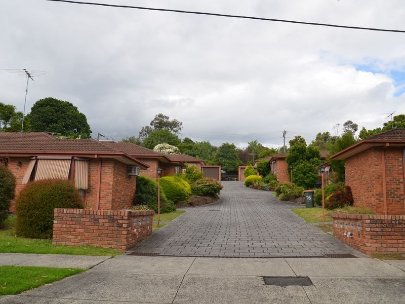 1/5 Torrens Avenue, Boronia VIC 3155