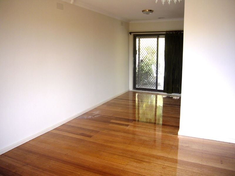 2 Edinburgh Road, Bayswater VIC 3153