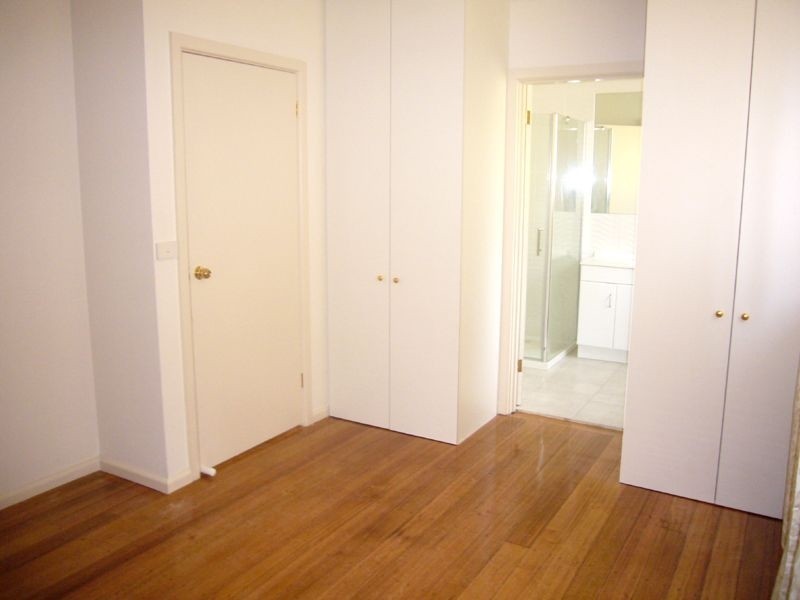 2 Edinburgh Road, Bayswater VIC 3153