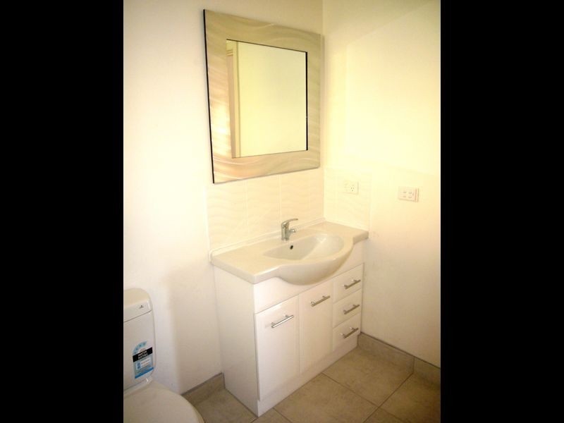 2 Edinburgh Road, Bayswater VIC 3153