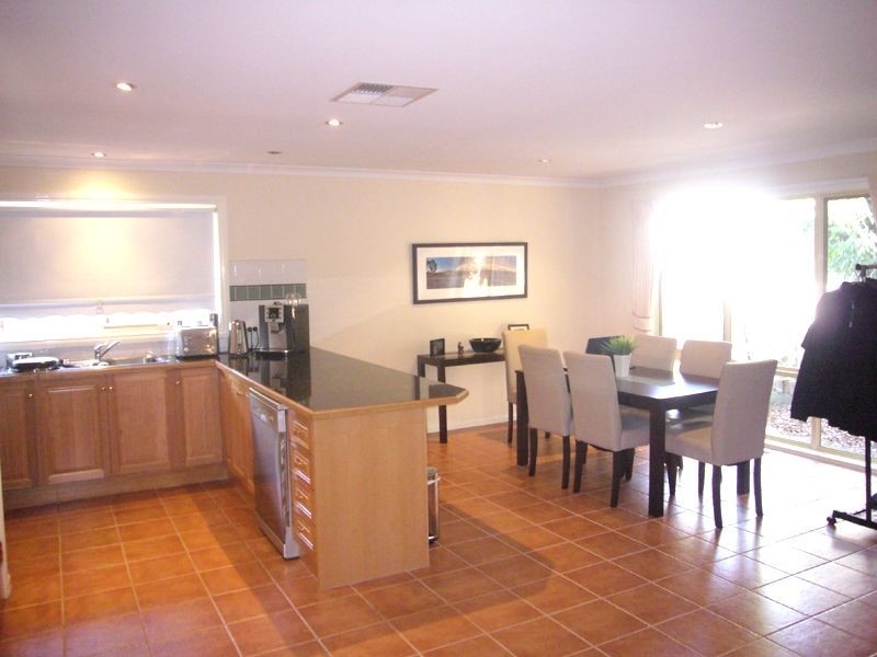 2/51 Austin Street, Ferntree Gully VIC 3156