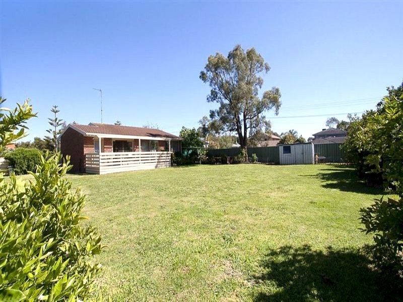 1 Watermoore Avenue, Kilsyth VIC 3137