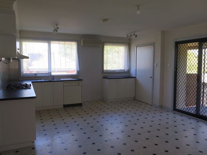 4 Benbow Crescent, Boronia VIC 3155
