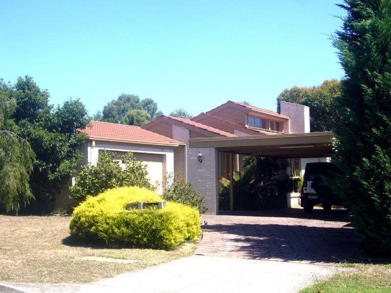 21 Mistletoe Close, Knoxfield VIC 3180