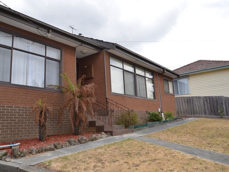 6 Velden Avenue, Ferntree Gully VIC 3156