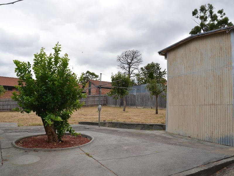 6 Velden Avenue, Ferntree Gully VIC 3156