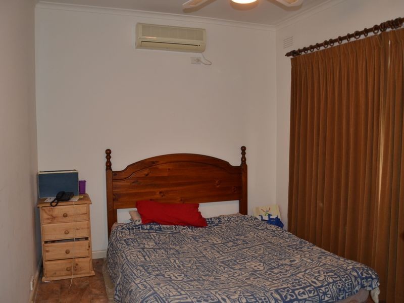 6 Velden Avenue, Ferntree Gully VIC 3156