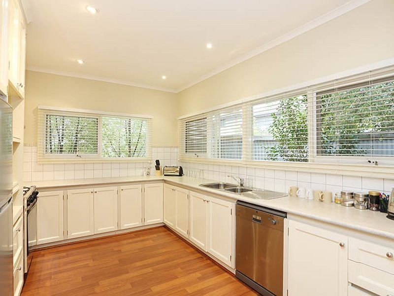 1/1 Renown Street, Ferntree Gully VIC 3156