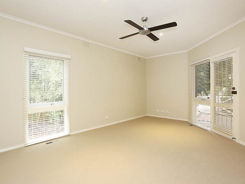 1/1 Renown Street, Ferntree Gully VIC 3156