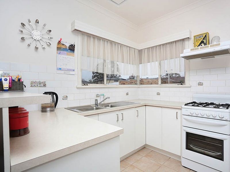 31 Pine Crescent, Boronia VIC 3155
