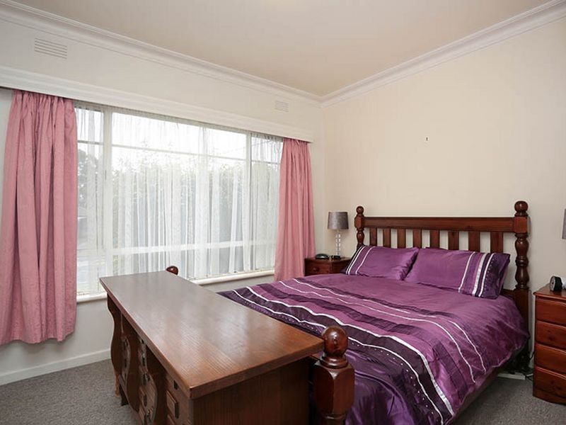 31 Pine Crescent, Boronia VIC 3155