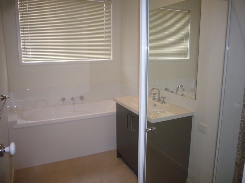 17/27 Canterbury Road, Montrose VIC 3765