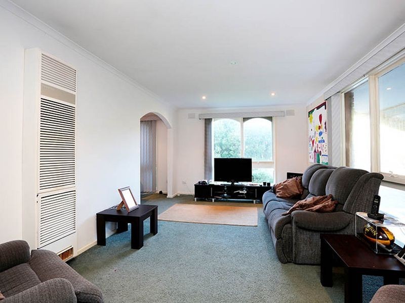 8 Winby Court, The Basin VIC 3154