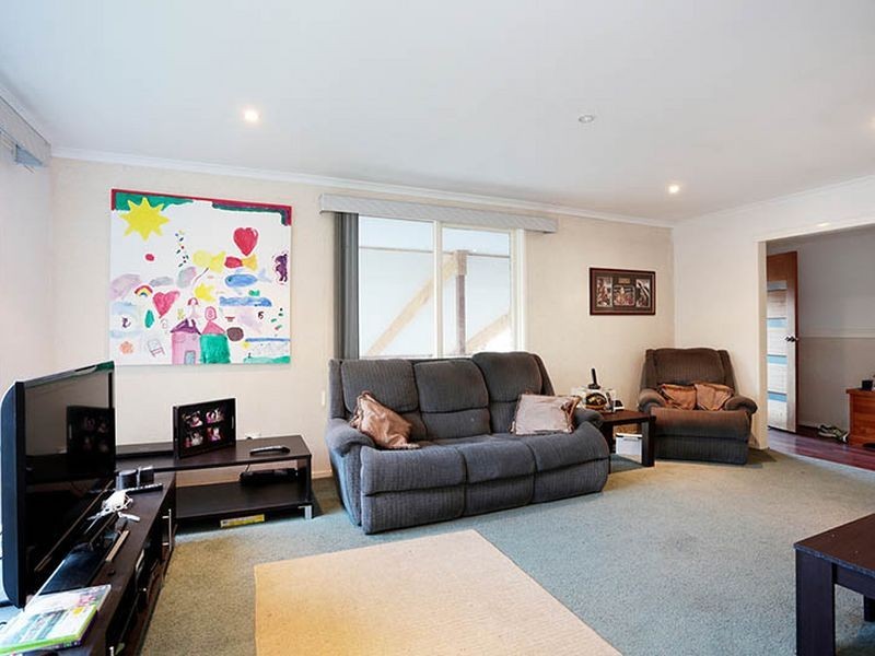 8 Winby Court, The Basin VIC 3154