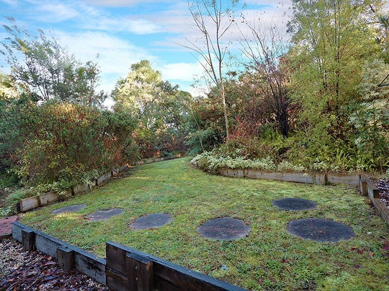 8 Winby Court, The Basin VIC 3154